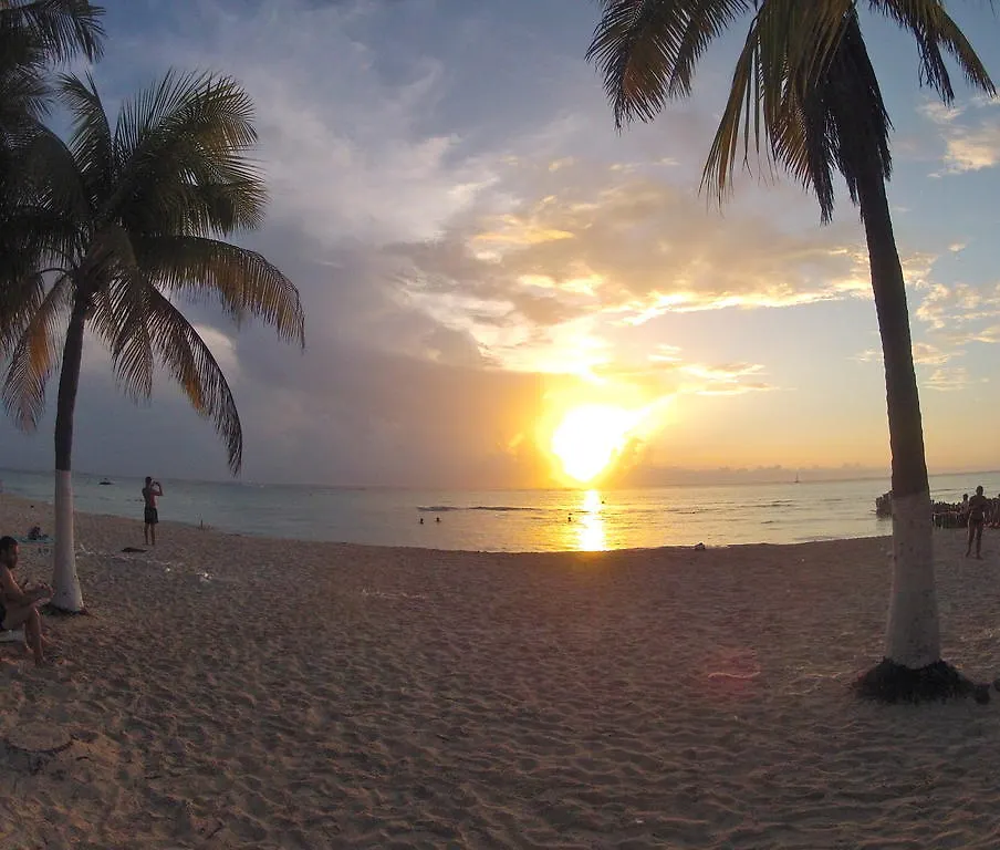 Sea Hawk Suites Isla Mujeres 2*,